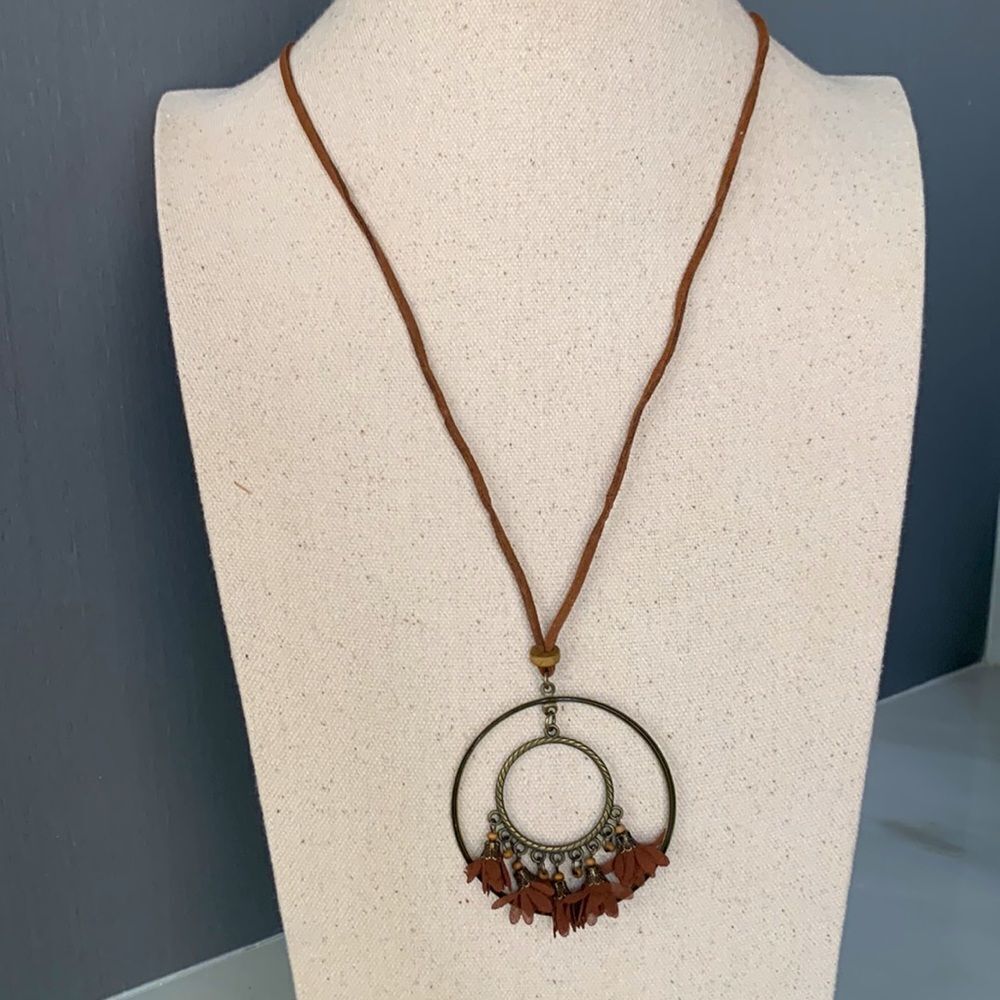 3 Boho Necklace Set: Tribal Style with Tassels - Picture 5 of 12